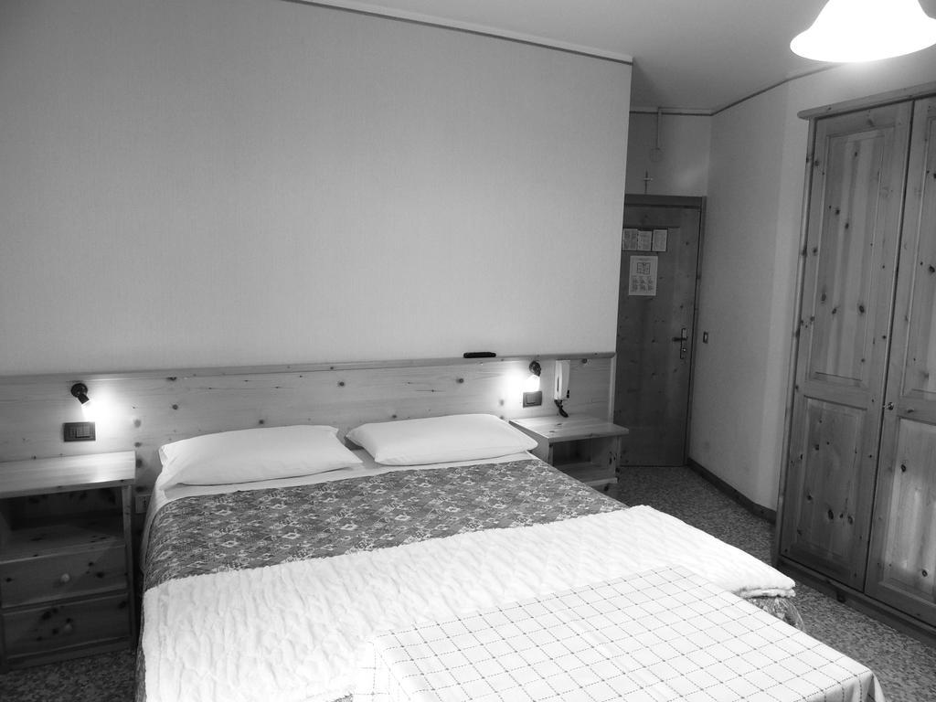 Hotel Zebru فالفورفا المظهر الخارجي الصورة